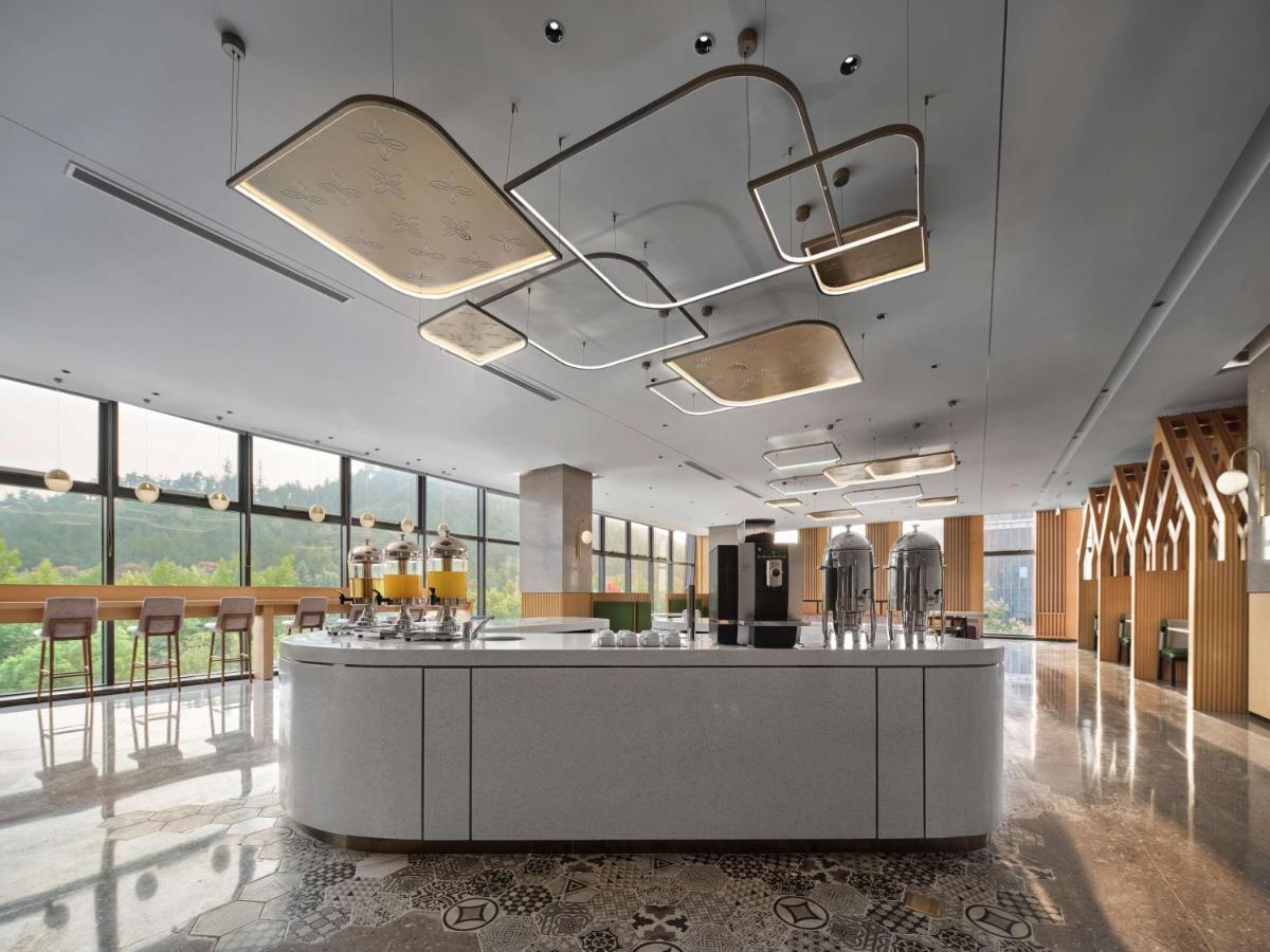 Hilton Garden Inn Huzhou Anji Phoenix Mountain Dış mekan fotoğraf